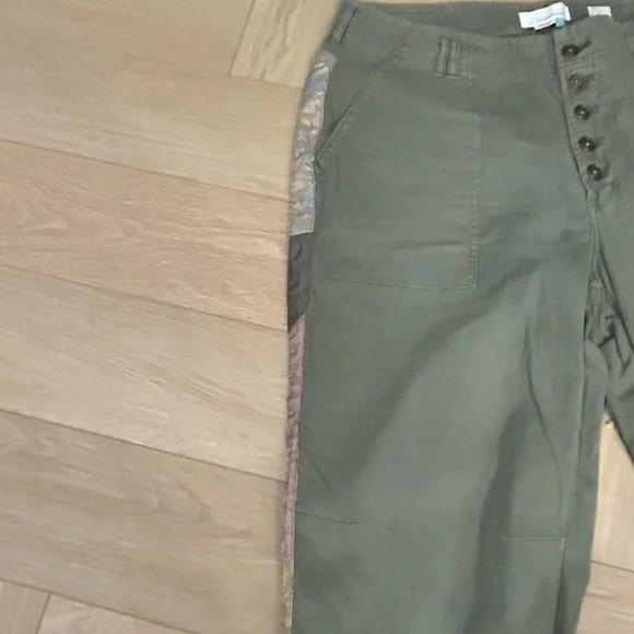 Anthropologie Pilcro The Wanderer Pants with stunning side detail - Picture 2 of 4